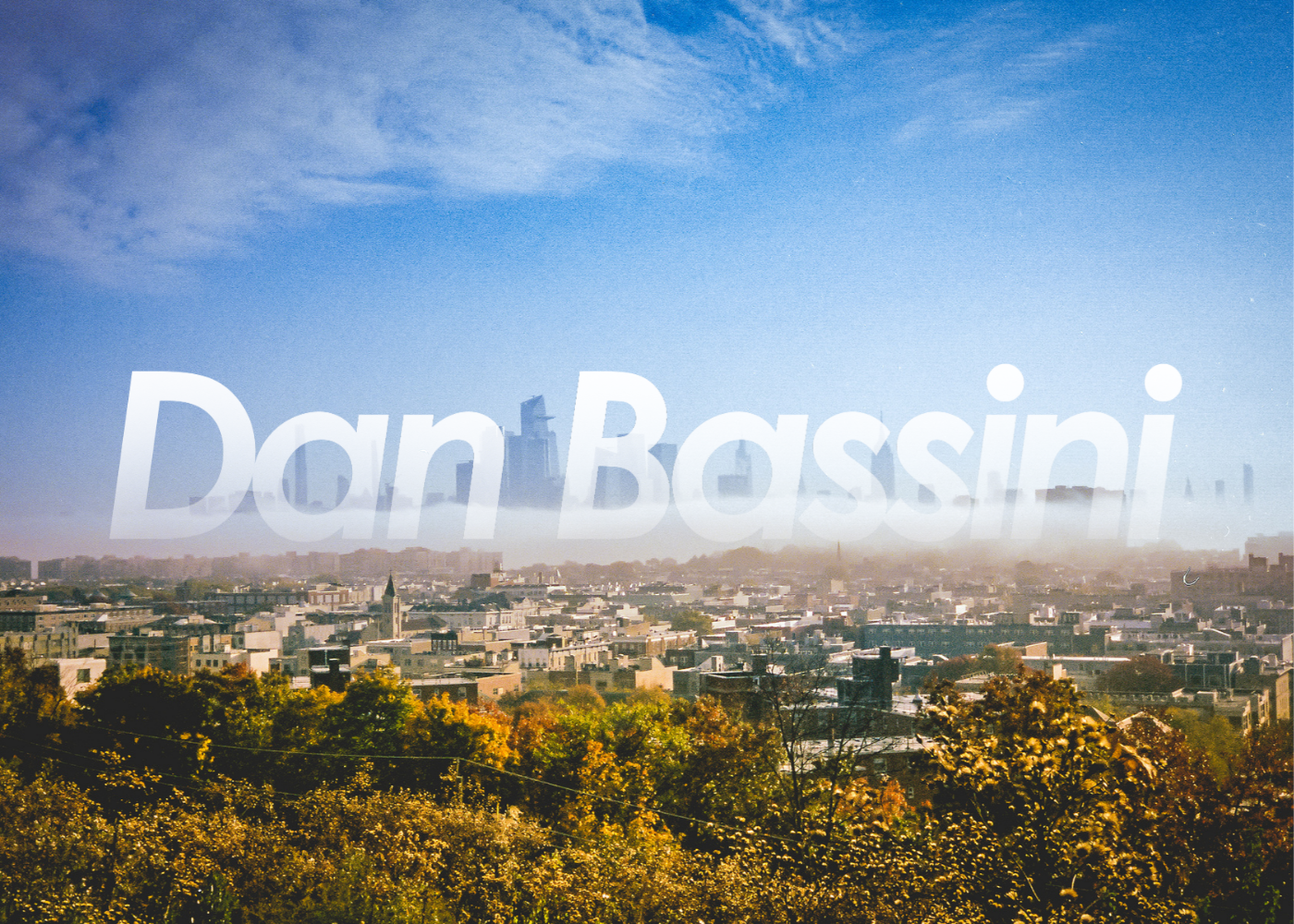 Escritorio de Dan Bassini